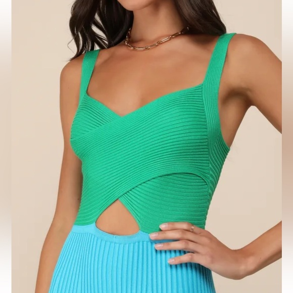 Flirty Pairing Green and Blue Color Block Ribbed Cutout Dress size medium - Picture 4 of 10